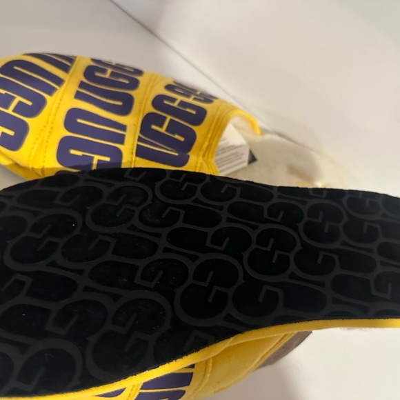 Ugg slippers - Picture 5 of 6